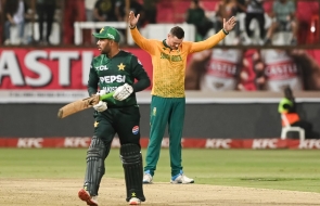  All-round Linde leads South Africa to victory in first T20I 